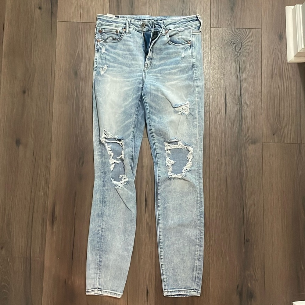 American Eagle high waisted stretchy jeans